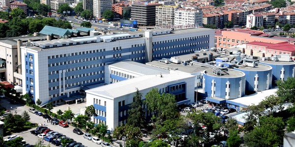 Ankara Yüksek İhtisas Üniversitesi logosu